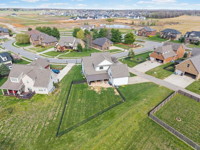 1154 Buggy Cv, Clarksville, TN 37043