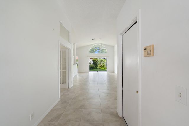 165 St Michaels Court, Jupiter, FL 33458