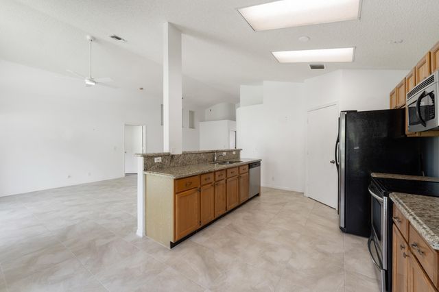165 St Michaels Court, Jupiter, FL 33458