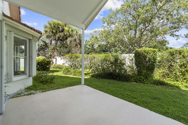 165 St Michaels Court, Jupiter, FL 33458
