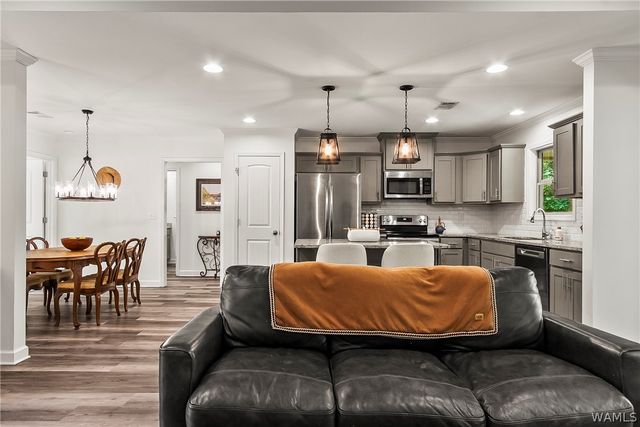 17647 Hayes, Northport, AL 35475