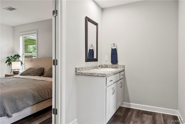 17647 Hayes, Northport, AL 35475