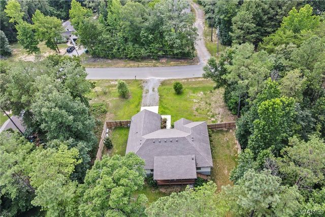 17647 Hayes, Northport, AL 35475