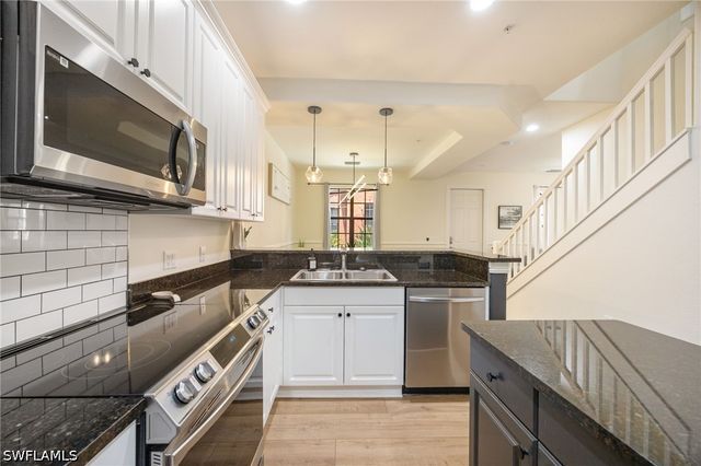 9128 Delano ST 89-2, Naples, FL 34113