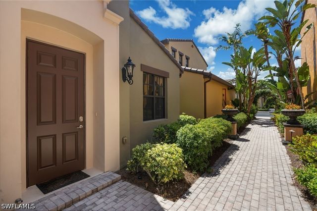 9128 Delano ST 89-2, Naples, FL 34113