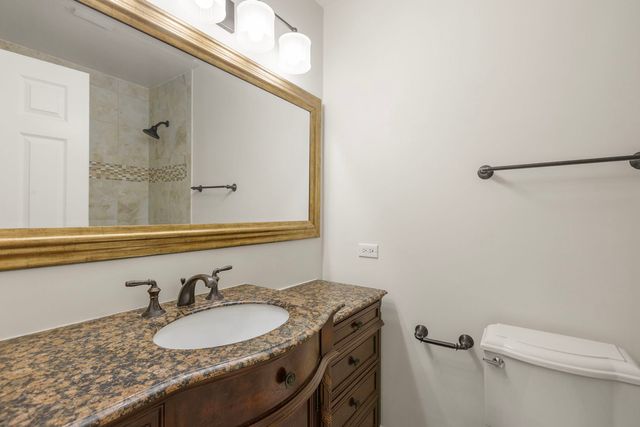 1255 Regency Court 1255, Vernon Hills, IL 60061