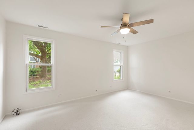 1255 Regency Court 1255, Vernon Hills, IL 60061