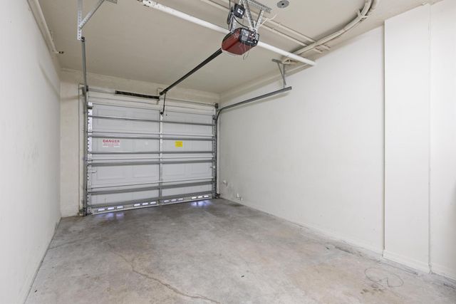 6434 Emerald Dunes Drive 203, West Palm Beach, FL 33411