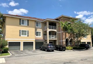 6434 Emerald Dunes Drive 203, West Palm Beach, FL 33411