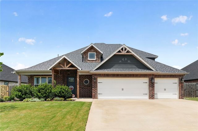 744 Verona Avenue, Tontitown, AR 72762