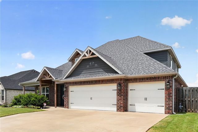 744 Verona Avenue, Tontitown, AR 72762