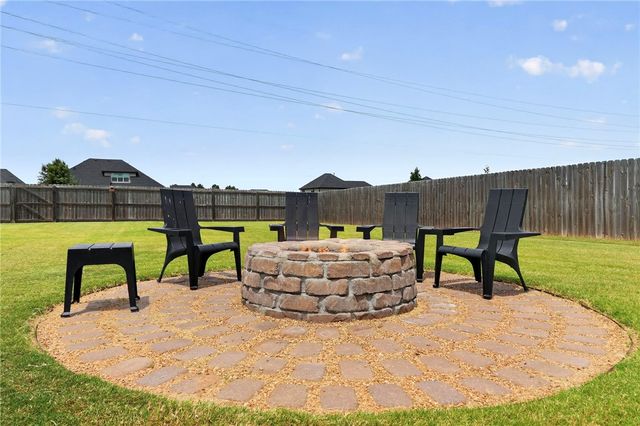 744 Verona Avenue, Tontitown, AR 72762