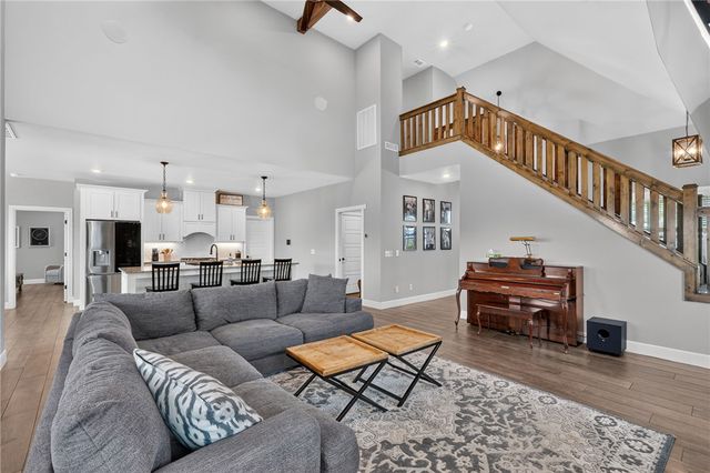 744 Verona Avenue, Tontitown, AR 72762
