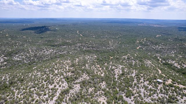 00 Bluff Creek Ranch, Rocksprings, TX 78880