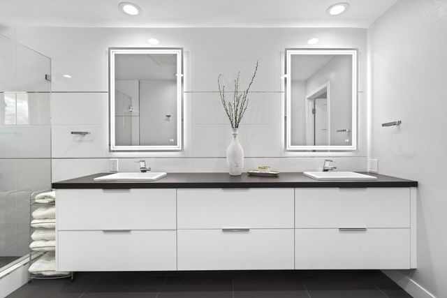 14681 Springer Avenue, Saratoga, CA 95070