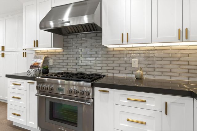 14681 Springer Avenue, Saratoga, CA 95070