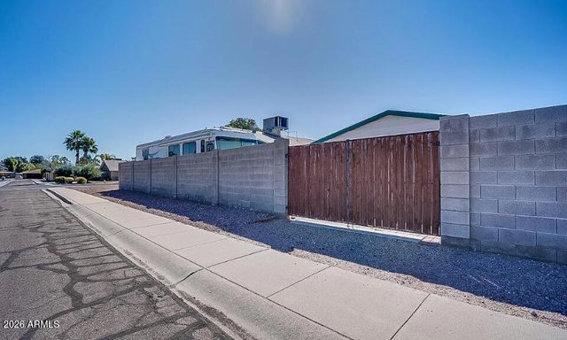 15638 N 54TH Street, Scottsdale, AZ 85254
