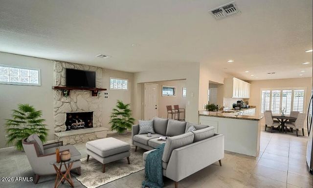 15638 N 54TH Street, Scottsdale, AZ 85254
