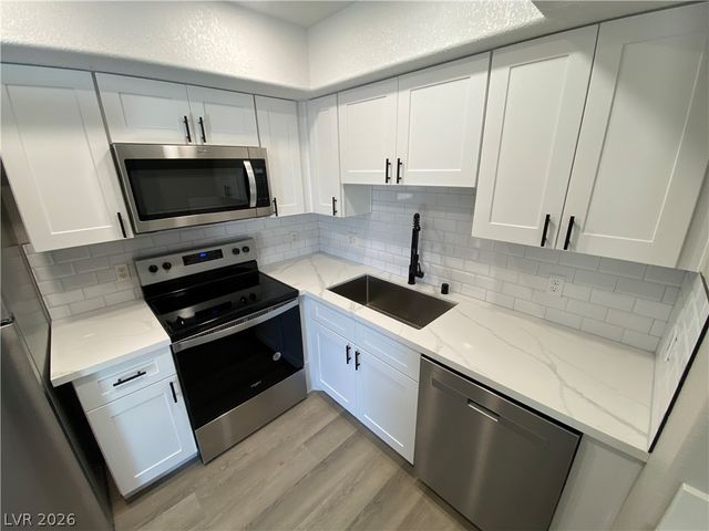 8410 Eldora Avenue 1090, Las Vegas, NV 89117