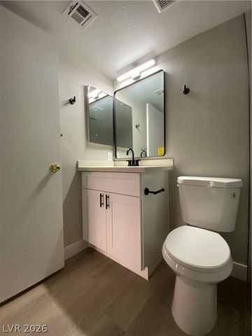 8410 Eldora Avenue 1090, Las Vegas, NV 89117