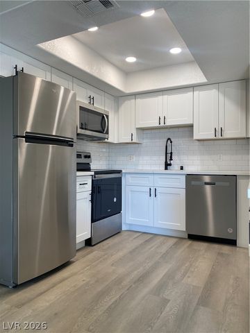 8410 Eldora Avenue 1090, Las Vegas, NV 89117