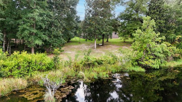 462 Mango Lane, Freeport, FL 32439