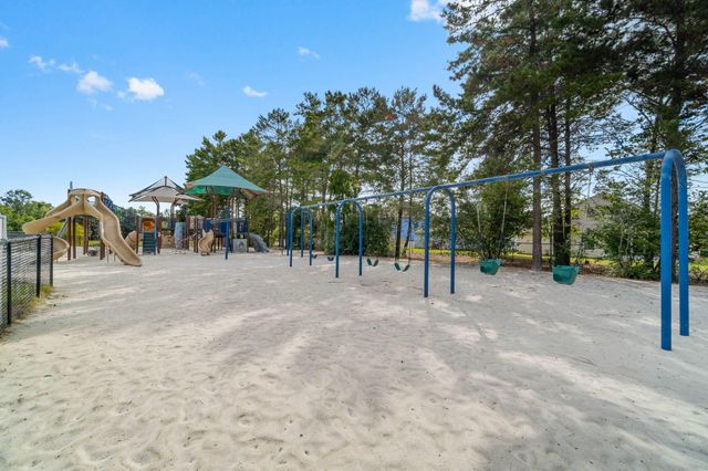 462 Mango Lane, Freeport, FL 32439