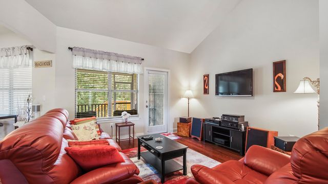 462 Mango Lane, Freeport, FL 32439