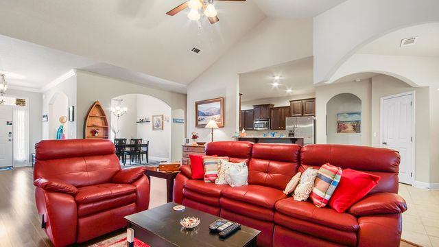 462 Mango Lane, Freeport, FL 32439