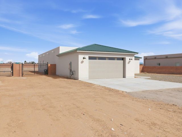 509 12th Avenue SE, Rio Rancho, NM 87124