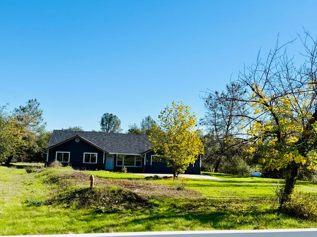 5883 Happy Valley Road, Anderson, CA 96007