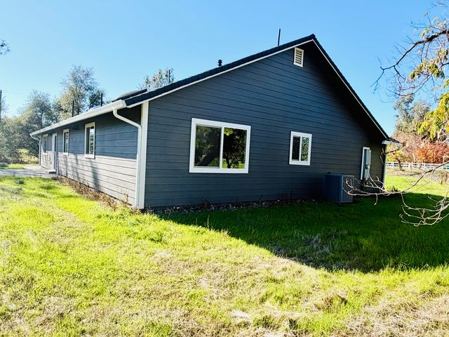 5883 Happy Valley Road, Anderson, CA 96007