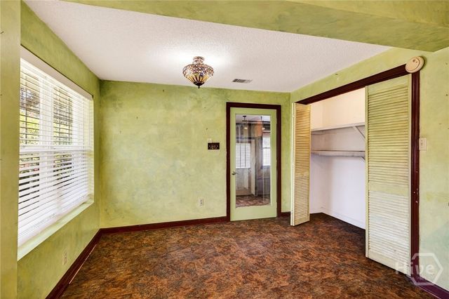219 E Point Drive, Savannah, GA 31410