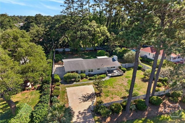 219 E Point Drive, Savannah, GA 31410