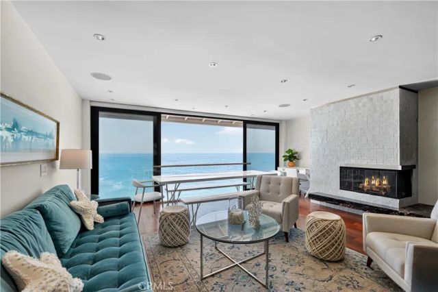 102 Blue Lagoon, Laguna Beach, CA 92651