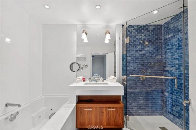 102 Blue Lagoon, Laguna Beach, CA 92651