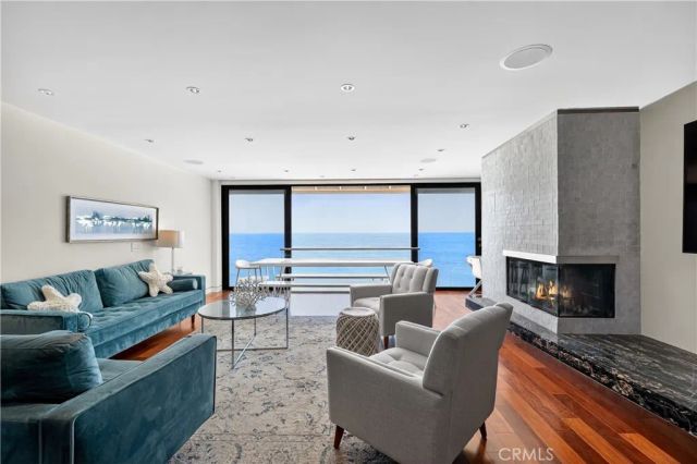 102 Blue Lagoon, Laguna Beach, CA 92651