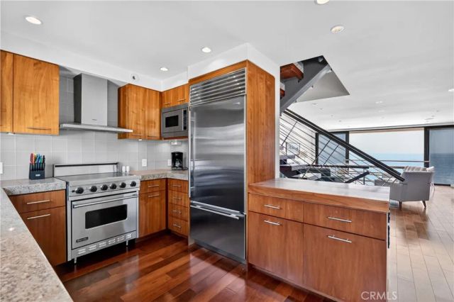 102 Blue Lagoon, Laguna Beach, CA 92651