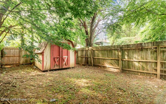 467 N 29th St, Louisville, KY 40212