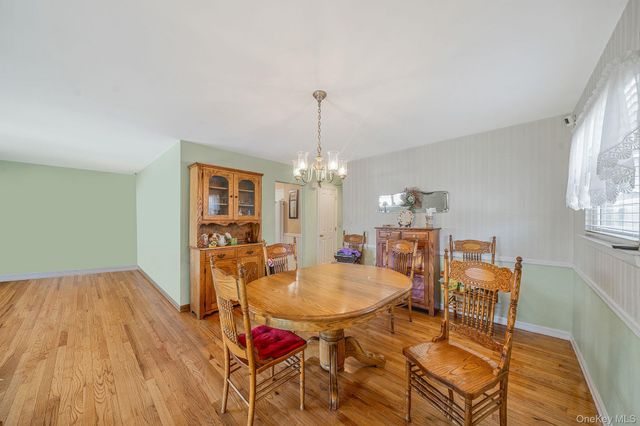 202 N Hickory Street, Massapequa, NY 11758