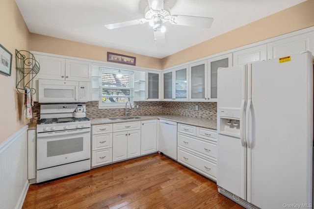 202 N Hickory Street, Massapequa, NY 11758