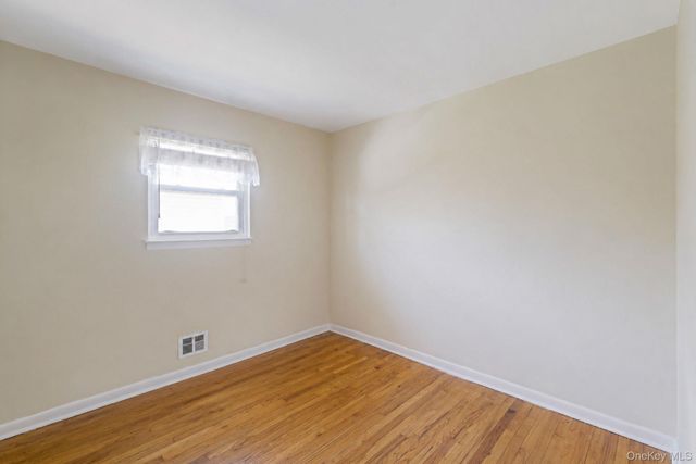 202 N Hickory Street, Massapequa, NY 11758