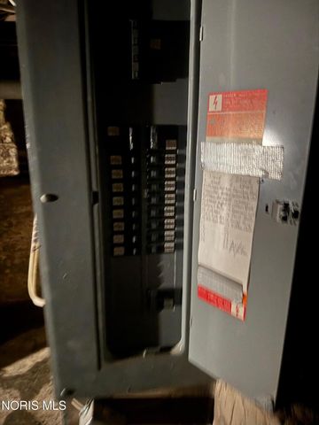 403 S East Avenue, Montpelier, OH 43543