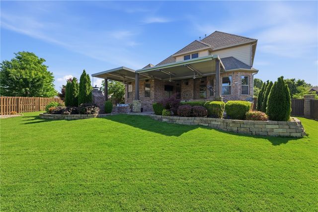 6702 S Willowridge Court, Rogers, AR 72758
