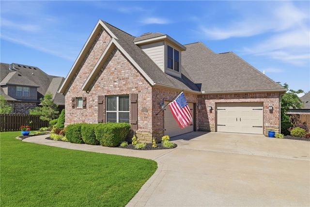 6702 S Willowridge Court, Rogers, AR 72758