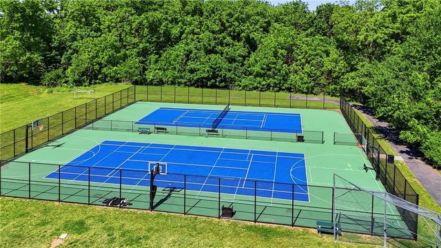6702 S Willowridge Court, Rogers, AR 72758