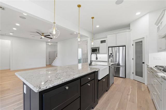 6702 S Willowridge Court, Rogers, AR 72758