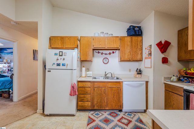 1905 Old Mountain Creek Road, Greenville, SC 29609