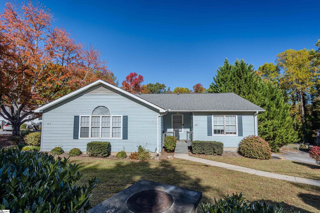 1905 Old Mountain Creek Road, Greenville, SC 29609