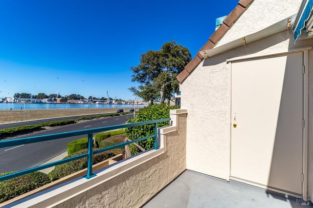 174 Nantucket Ln, Vallejo, CA 94590